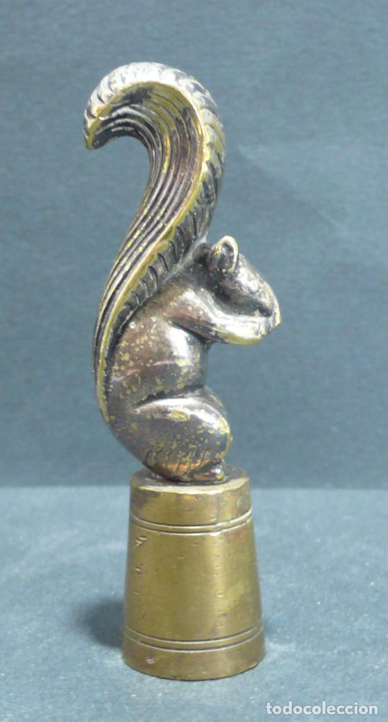 Arte: PEQU&Ntilde;A ARDILLA EN BRONCE - Foto 1