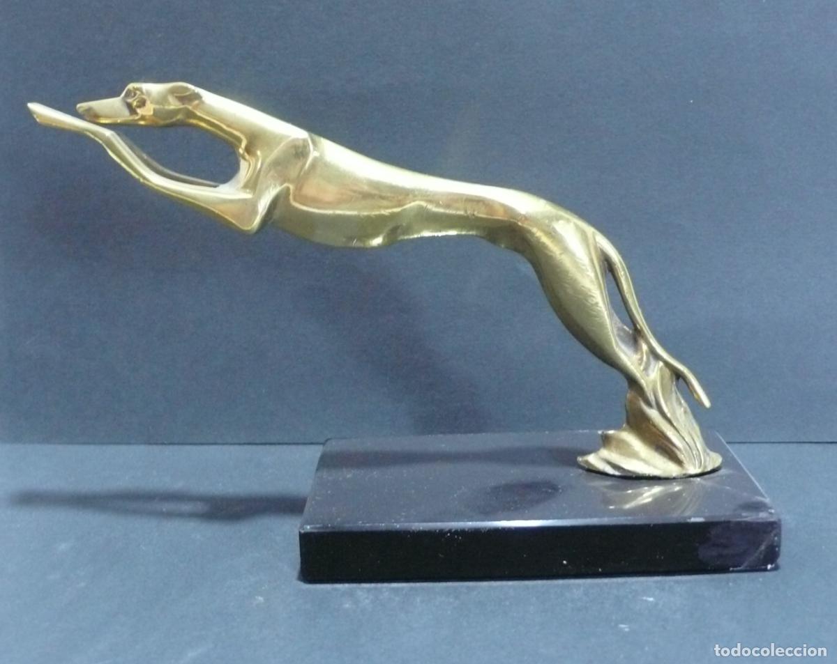 Arte: PERRO GALGO EN BRONCE - Foto 2