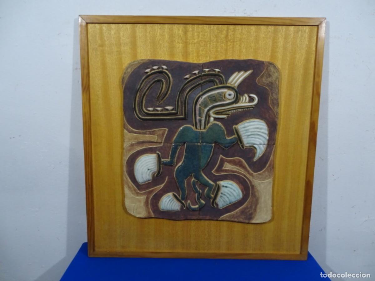 Arte: PLAF&Oacute;N CER&Aacute;MICO PEGADO A TABLA EN 4 PIEZAS, ANONIMO.