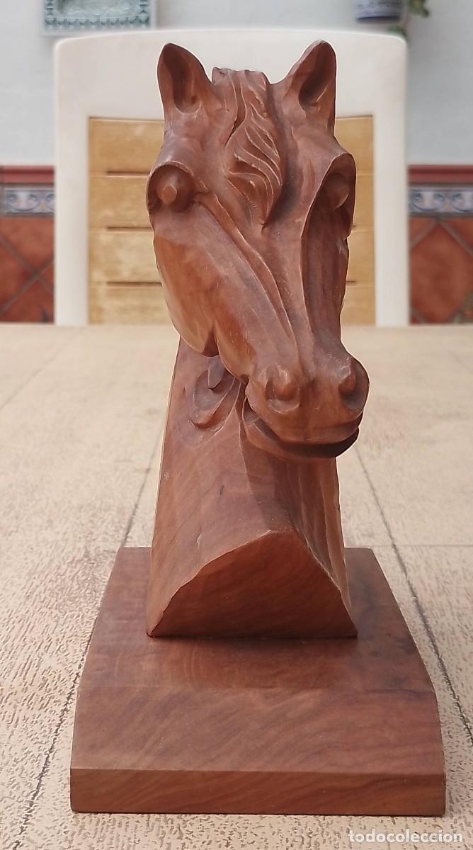 Arte: Talla en Madera de Cabeza de Caballo - Foto 2