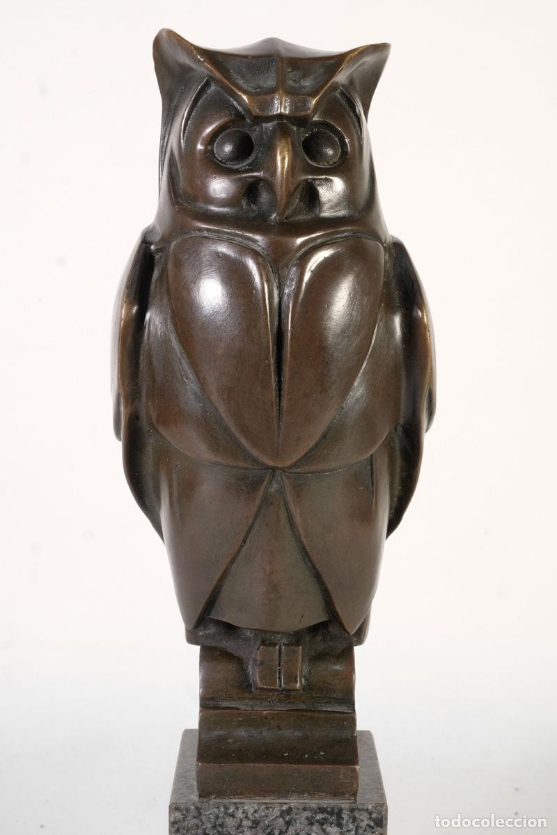 Arte: Escultura de b&uacute;ho en bronce - Foto 2