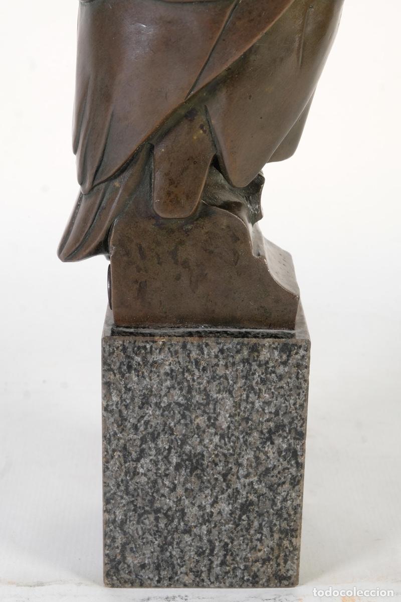 Arte: Escultura de b&uacute;ho en bronce - Foto 6