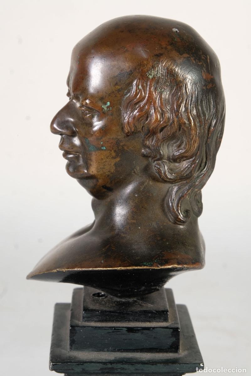Arte: Busto de caballero en bronce - Foto 9