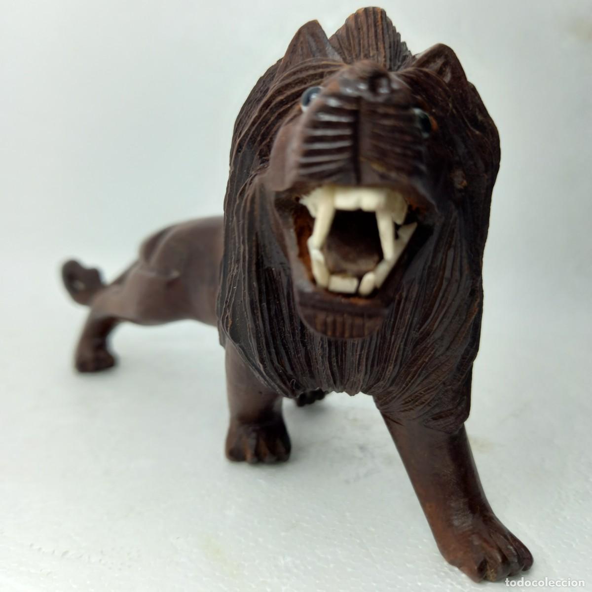 Arte: ANTIGUO LE&Oacute;N CHINO DE MADERA. - Foto 1