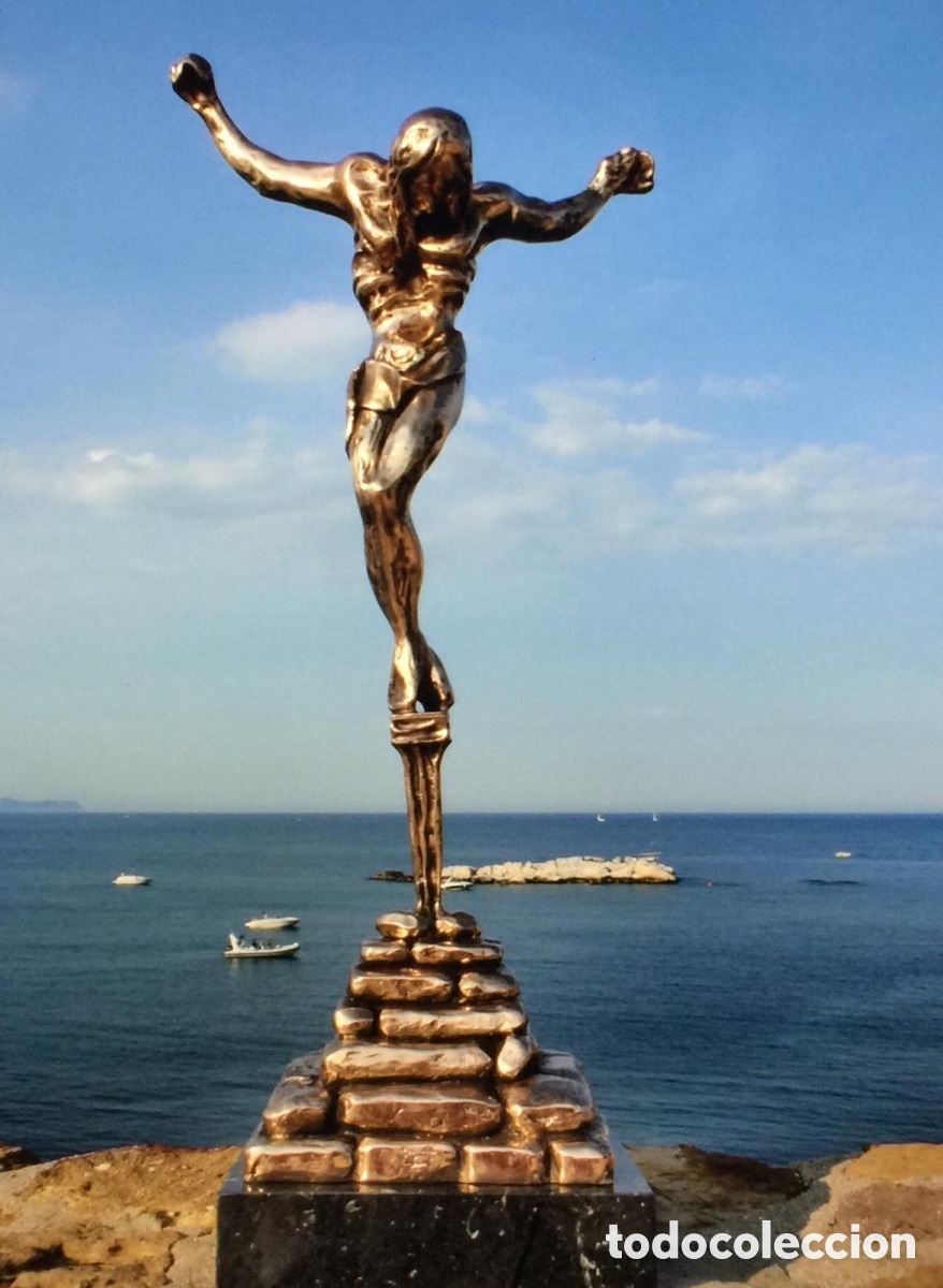 Art: Escultura de bronce de Salvador Dal&iacute;, Cristo de San Juan de la Cruz
