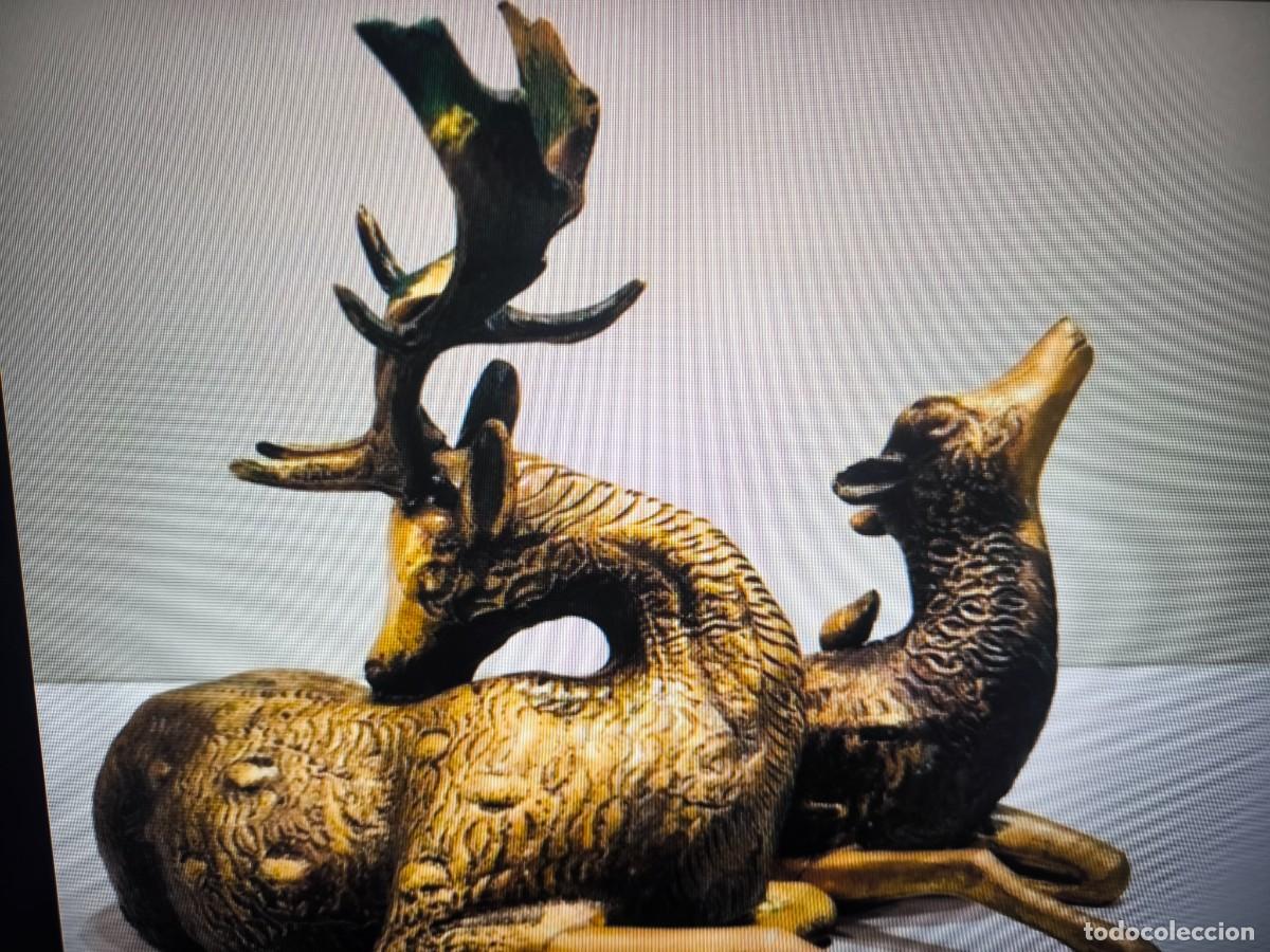 Arte: Pareja de ciervos de Bronce. - Foto 2