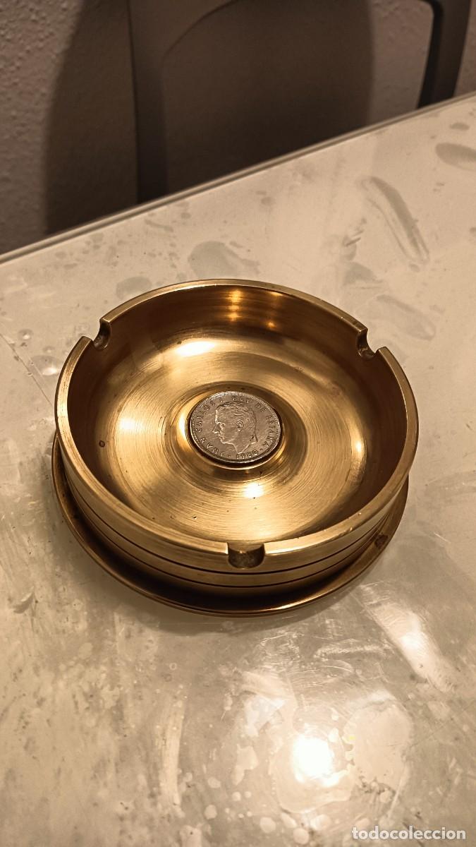 Arte: Pieza de bronce convertido en cenicero - Foto 1