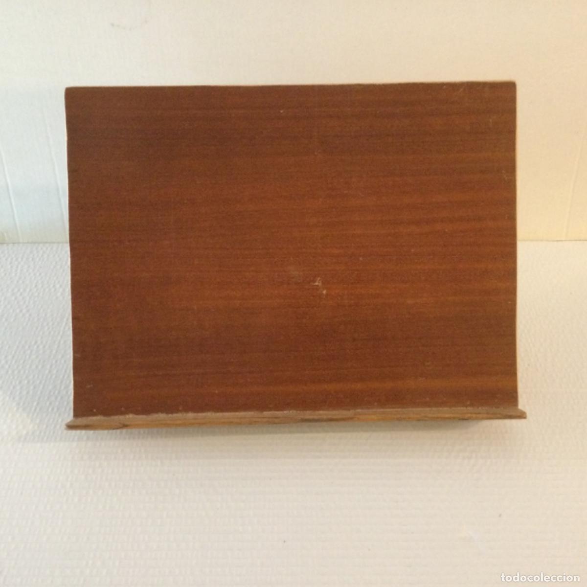 Arte: Atril de madera. Gran dimensi&oacute;n 45 x 34 cms. - Foto 3