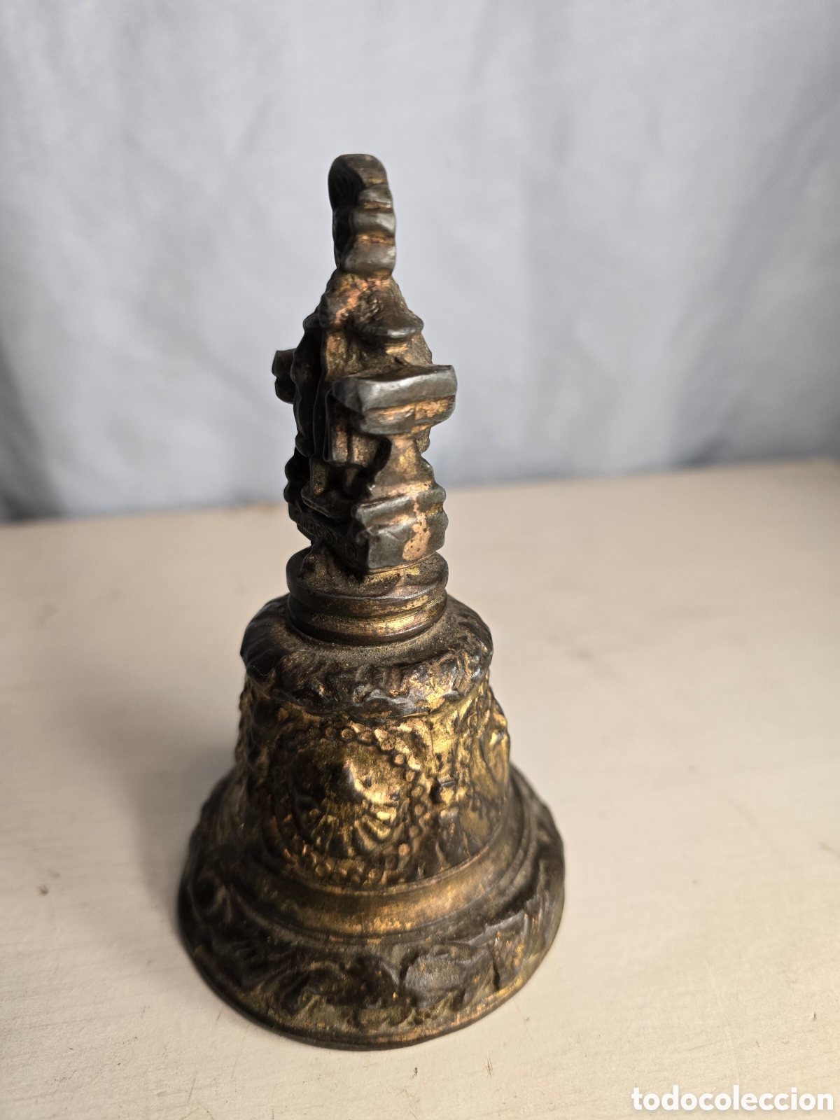 Arte: Antigua campana de bronce - Foto 2