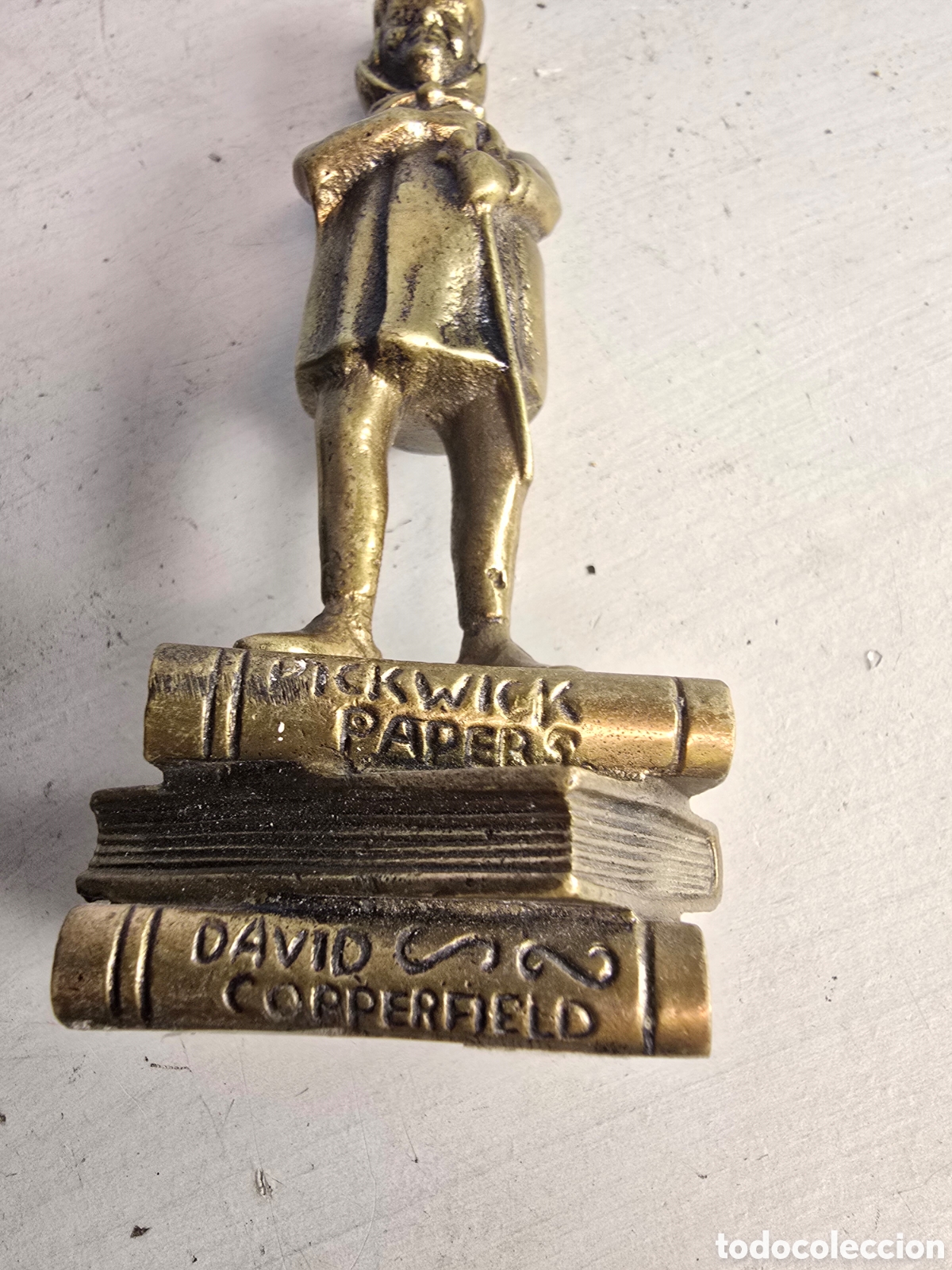 Arte: Estatua Charles Dickens de bronce - Foto 4