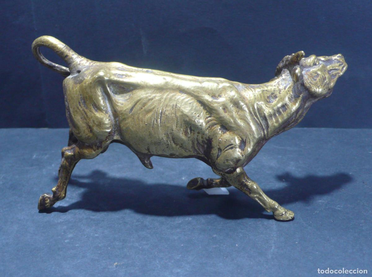 Arte: PEQUE&Ntilde;O TORO EN BRONCE - Foto 2