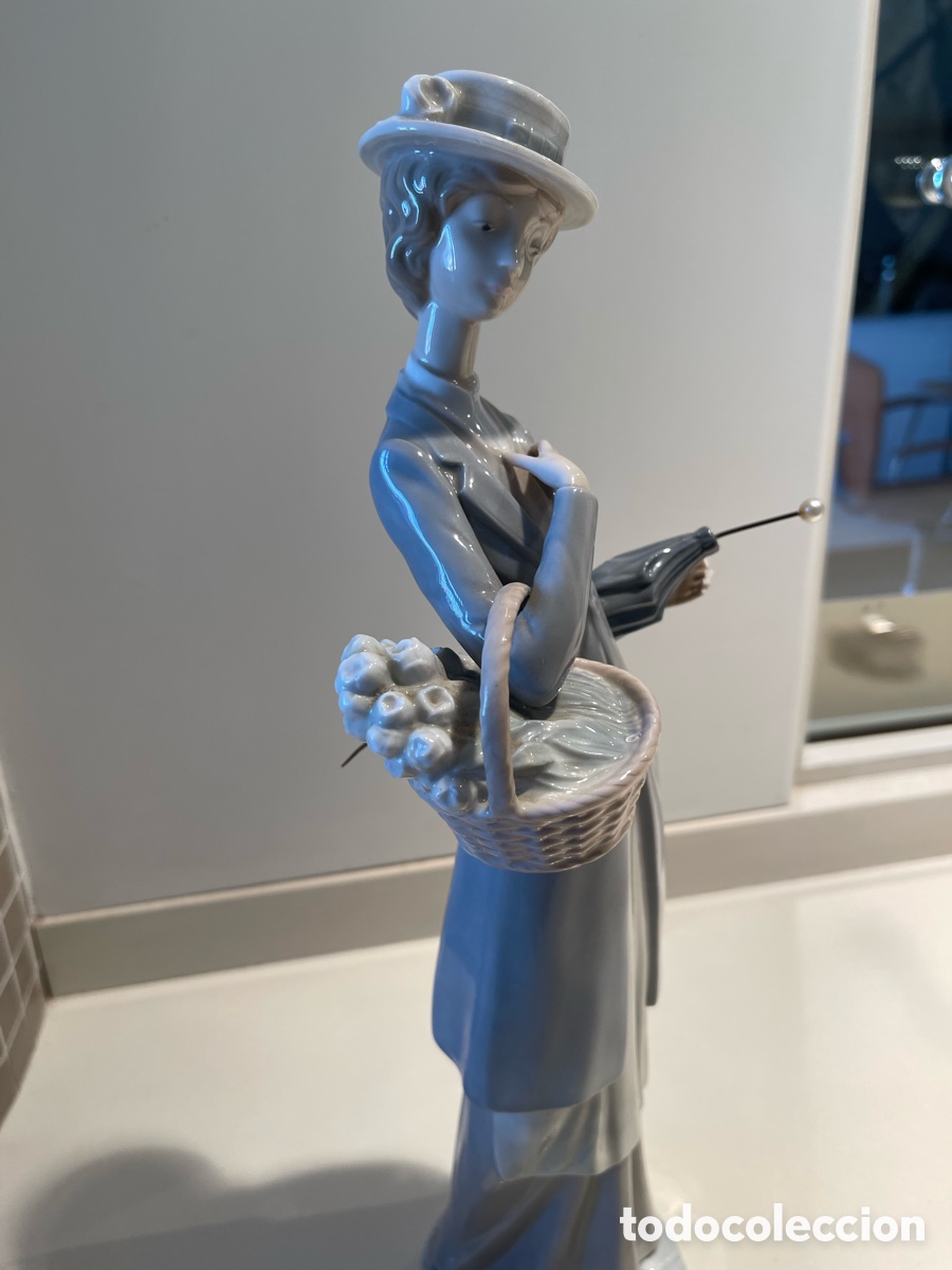 Arte: Dama con paraguas Lladro - Foto 3