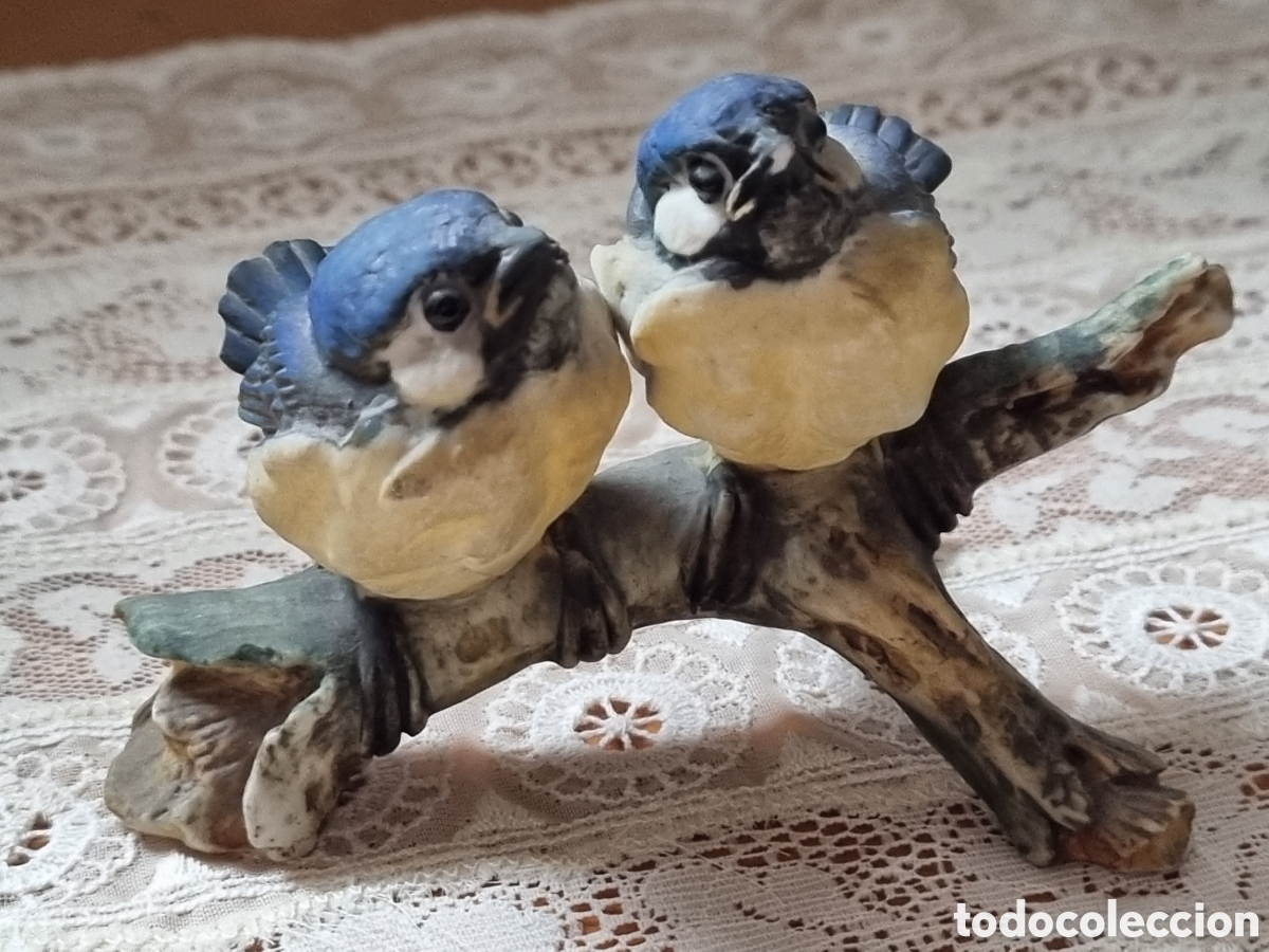 Arte: Capodimonte (Italia). Figura de dos pajaritos en una rama. Firmada. A&ntilde;os 80. Preciosa!
