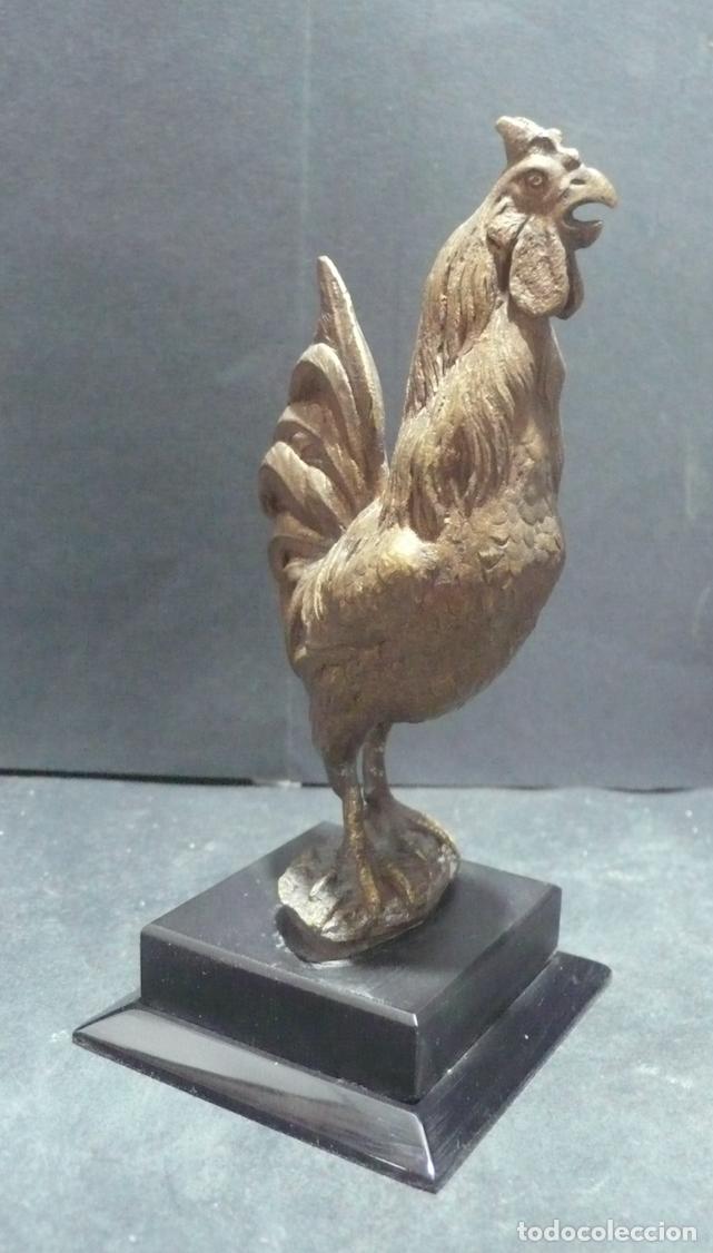 Arte: PEQUE&Ntilde;A GALLINA EN BRONCE - Foto 2