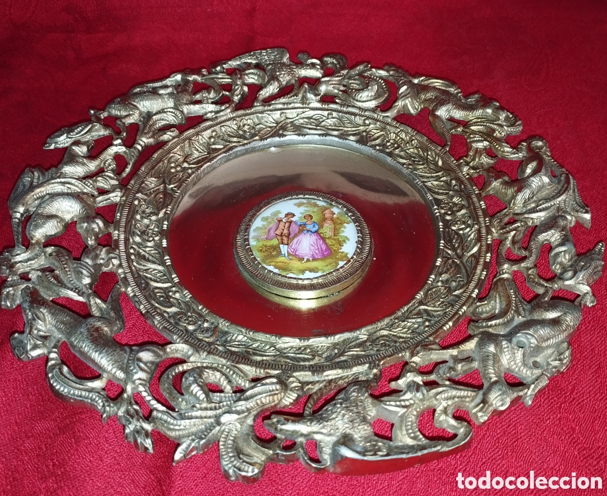 Arte: Excelente Plato de Bronce. - Foto 3