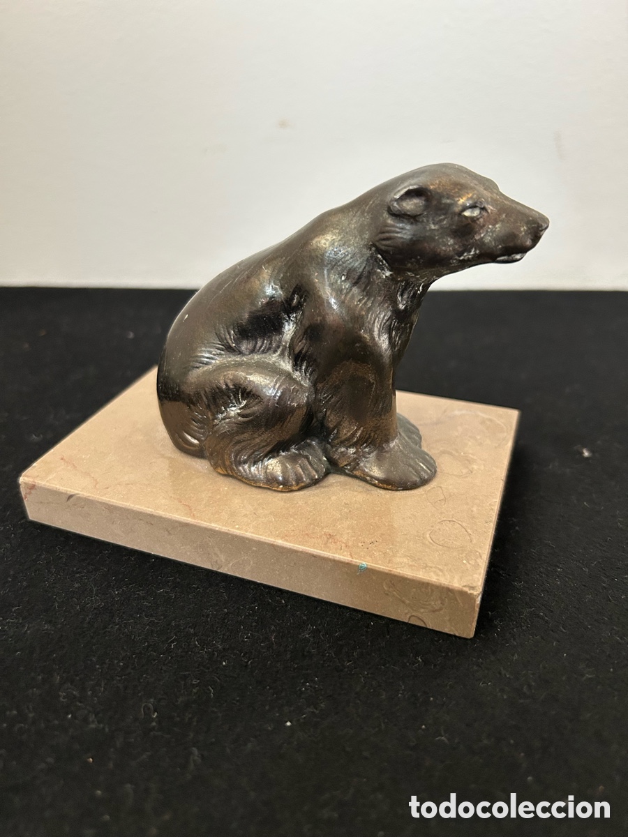 Arte: Oso sentado de bronce - Foto 2