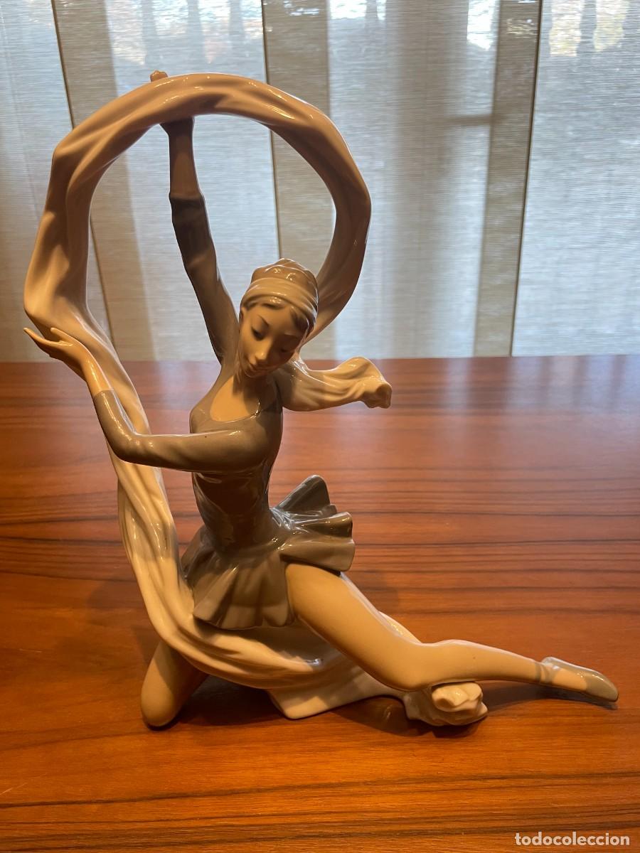 Arte: Figura bailarina de Lladro - Foto 1
