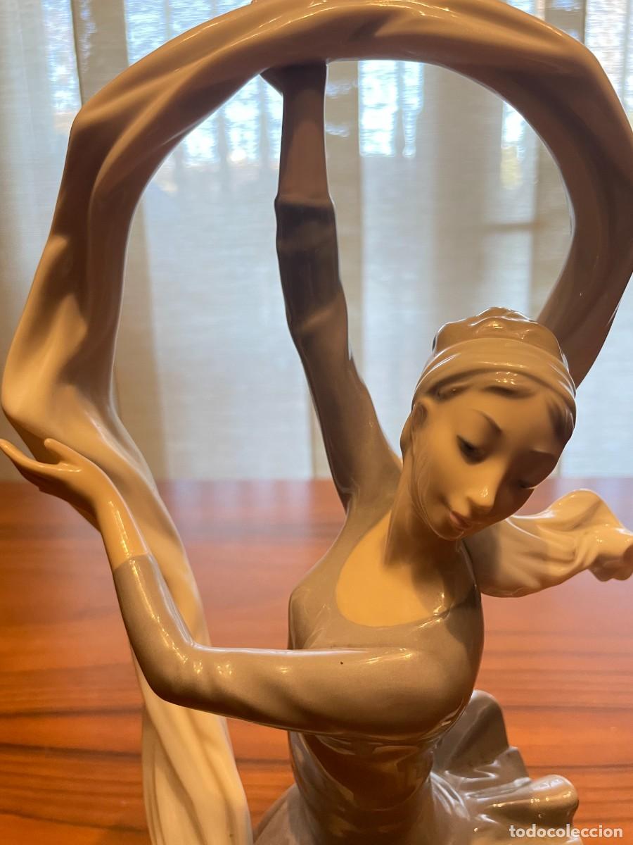 Arte: Figura bailarina de Lladro - Foto 3