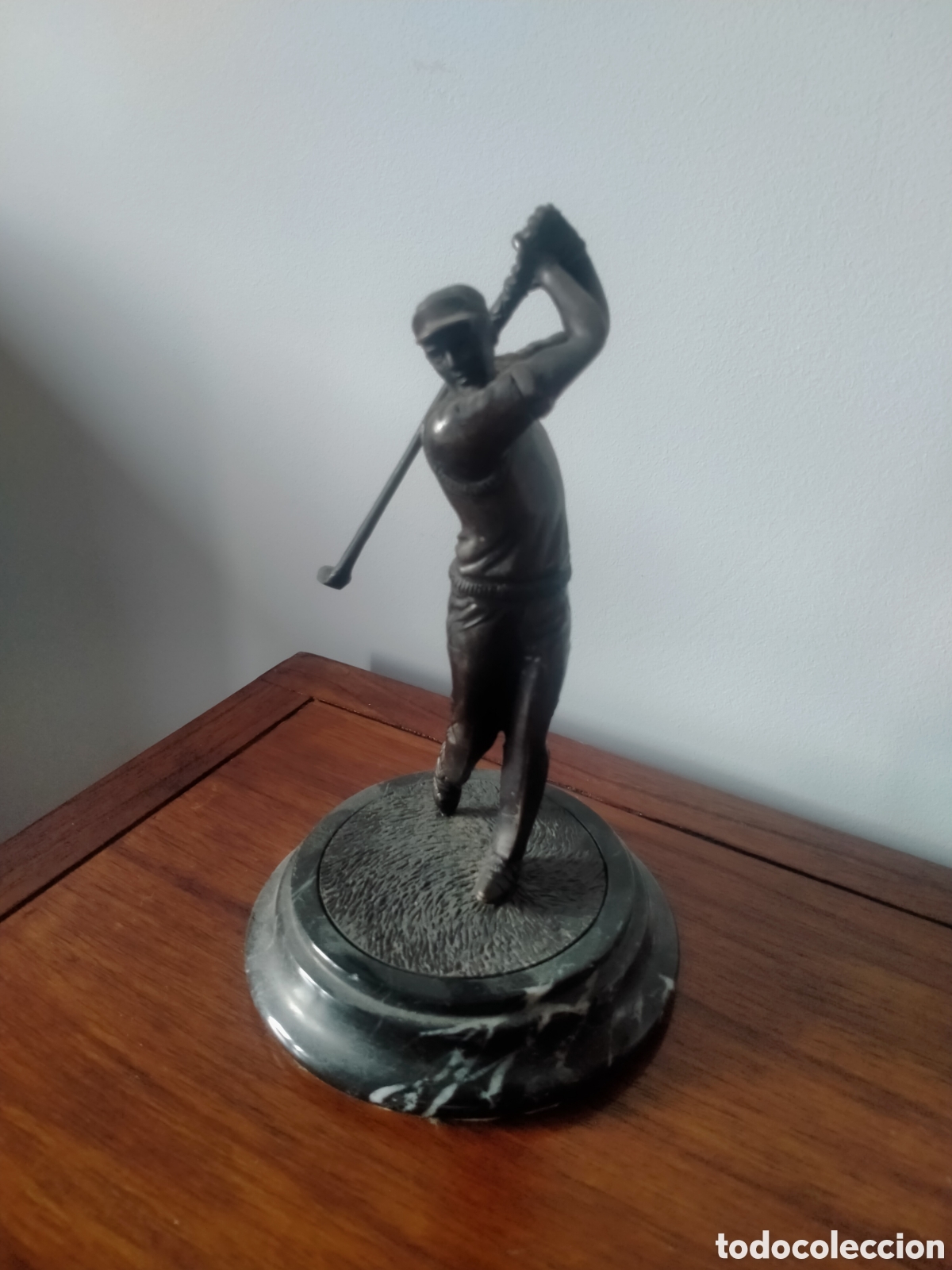 Arte: Figura golfista en bronce - Foto 2