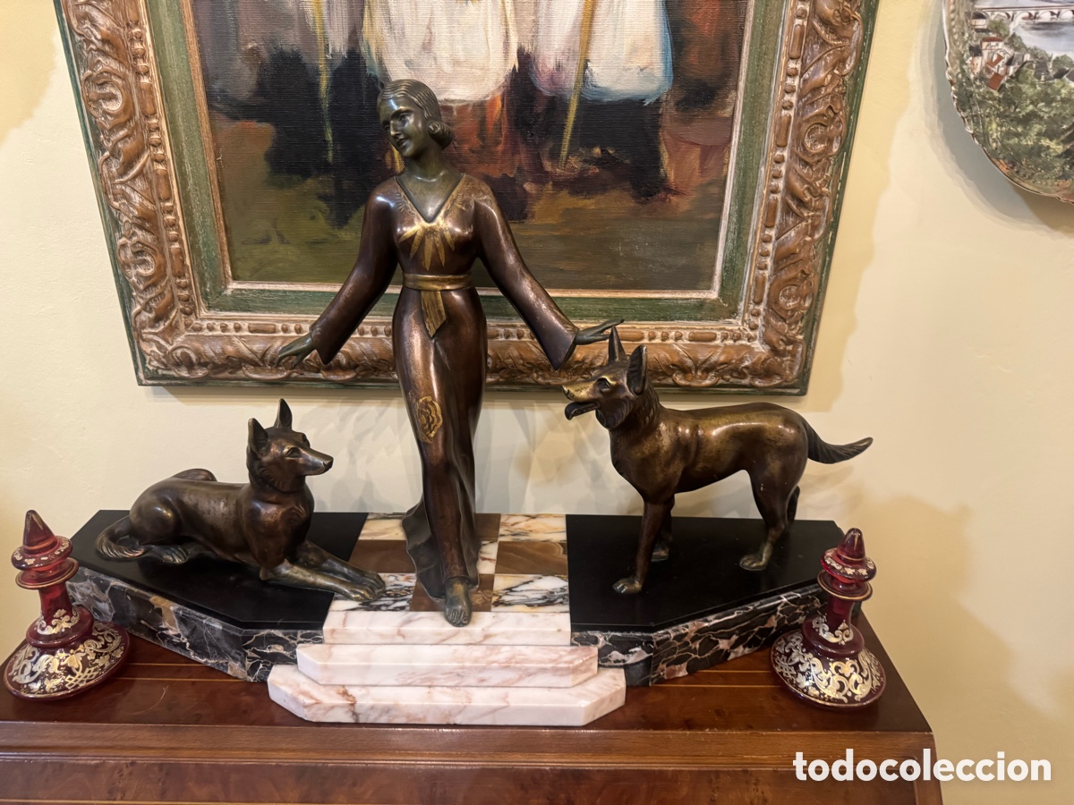 Arte: Bronce se&ntilde;ora con perros - Foto 2
