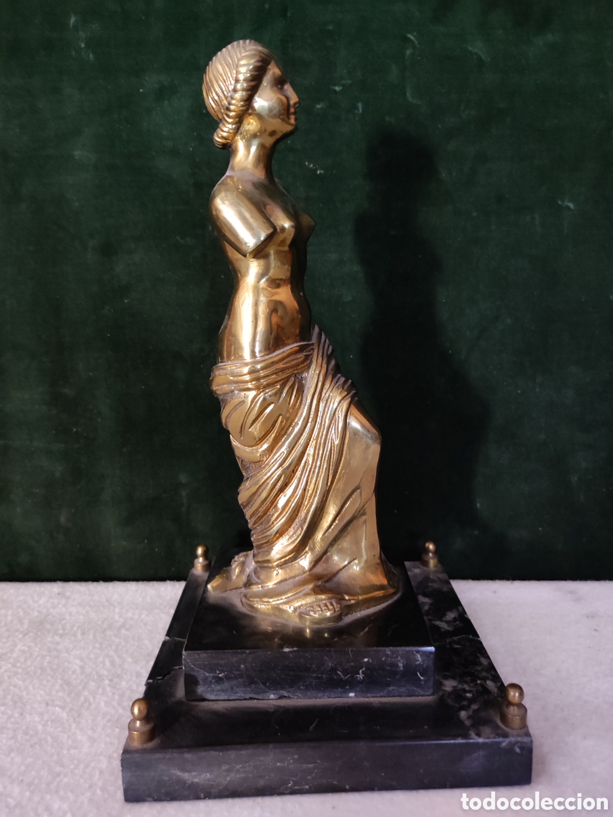 Arte: Venus de bronce con peana de m&aacute;rmol - Foto 4