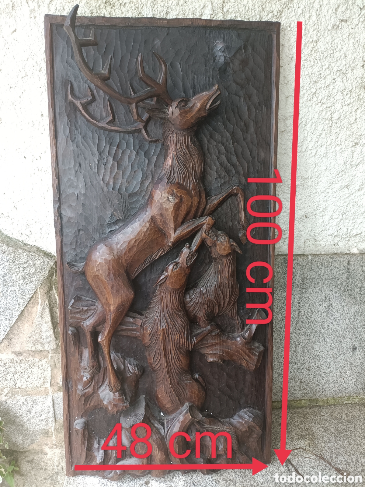 Arte: Madera tallada, ciervo con lobos - Foto 2