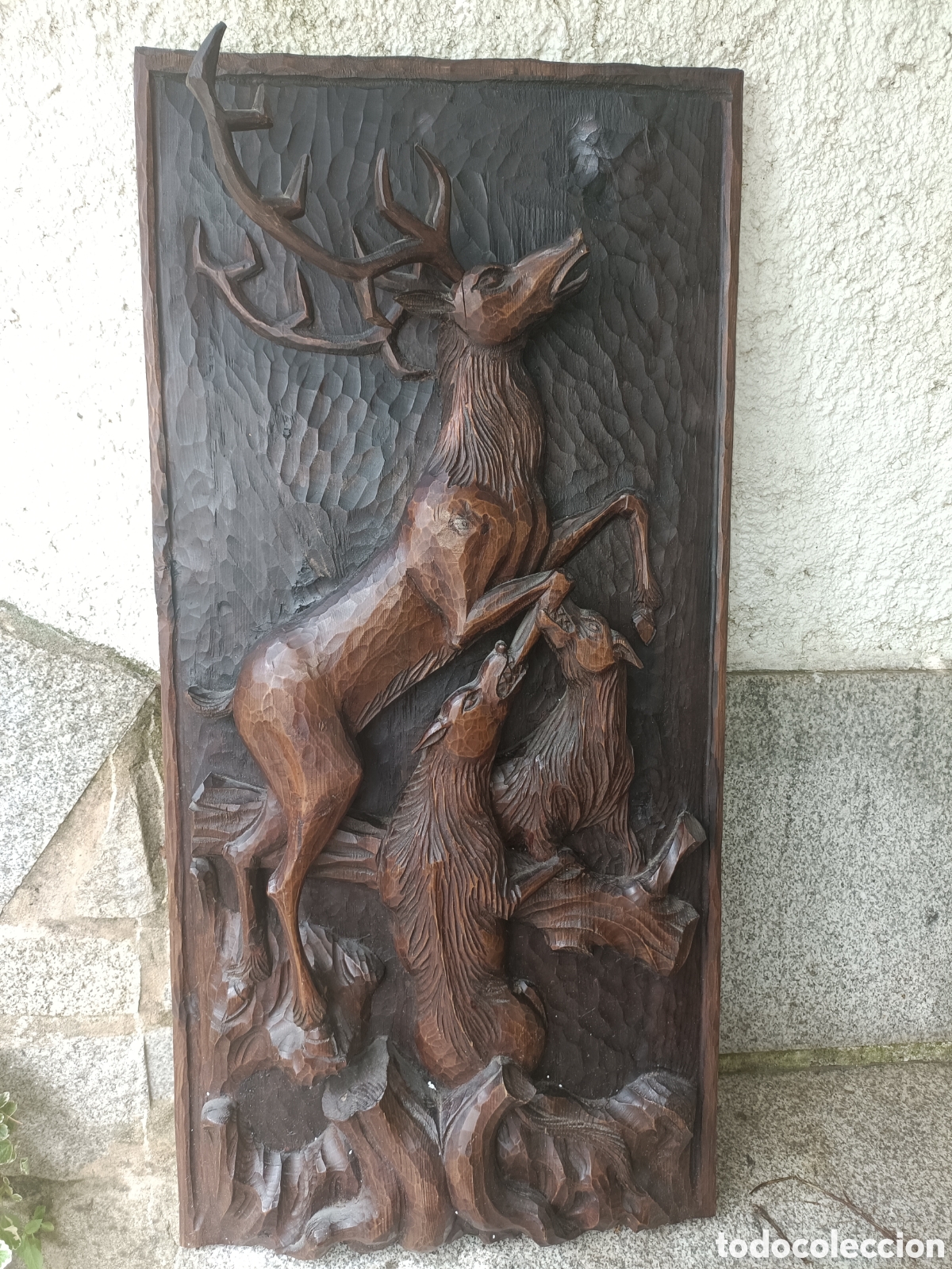 Arte: Madera tallada, ciervo con lobos - Foto 8