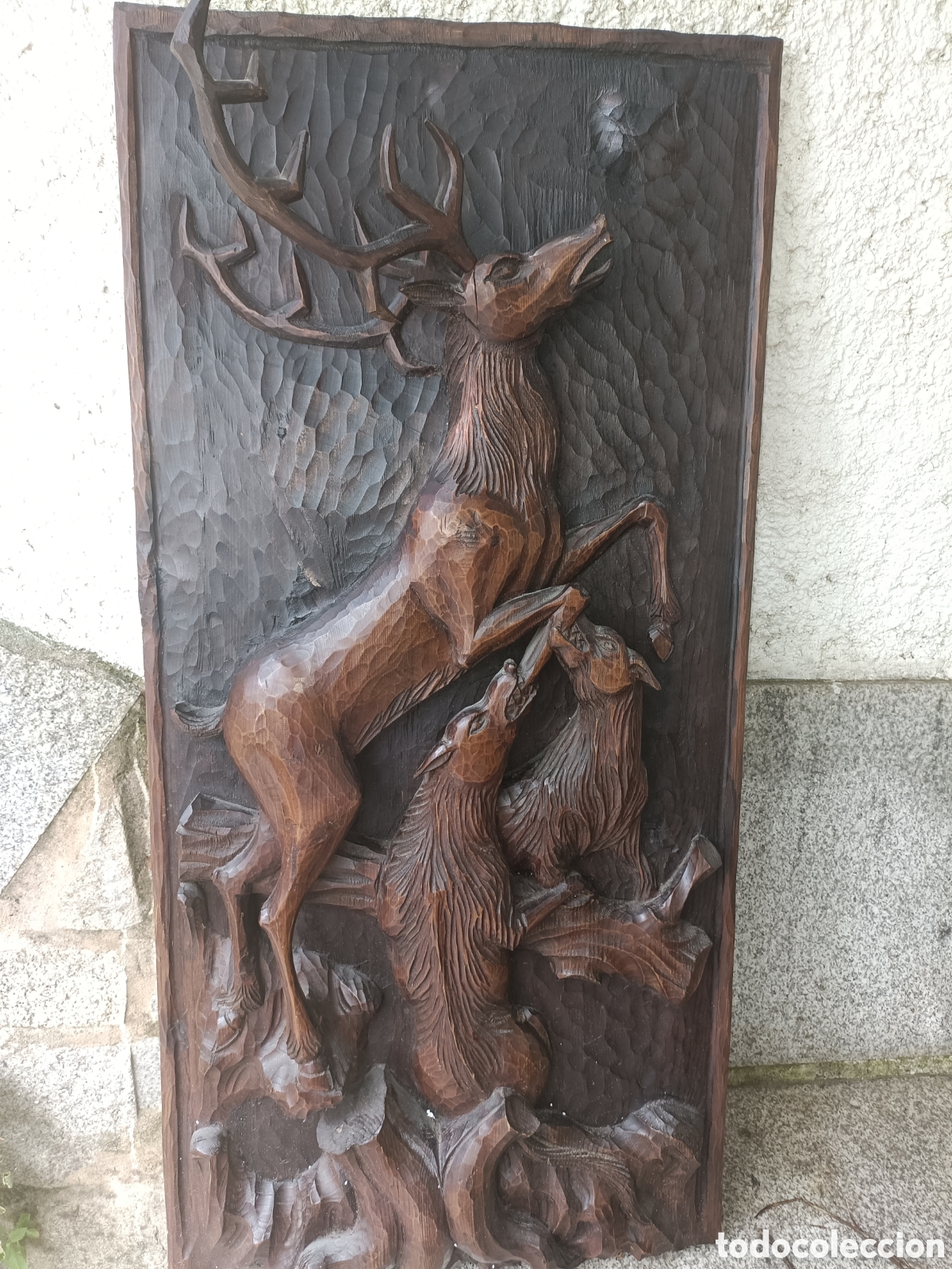 Arte: Madera tallada, ciervo con lobos - Foto 10