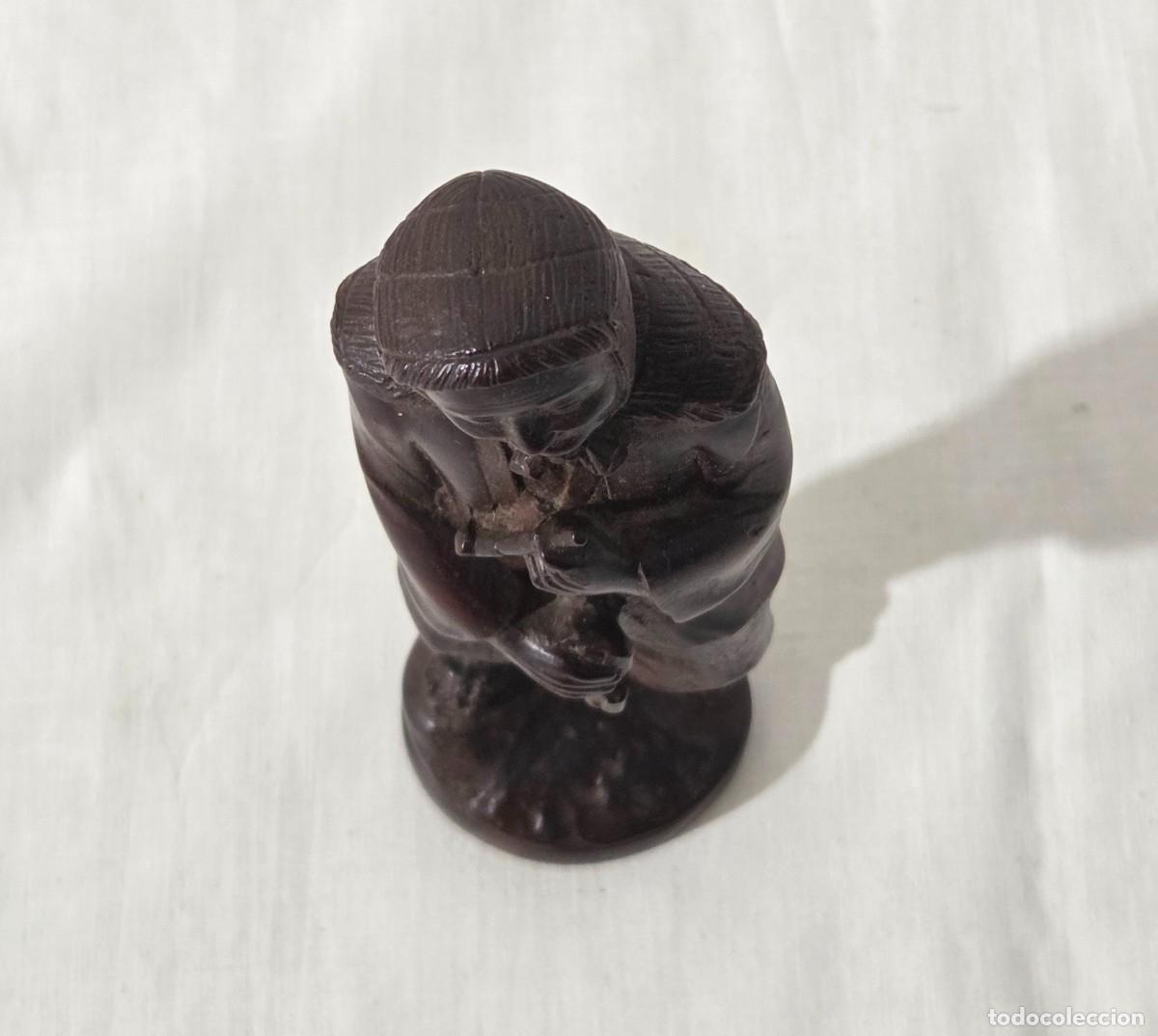 Arte: Figura de madera tallada, sonriente - Foto 6