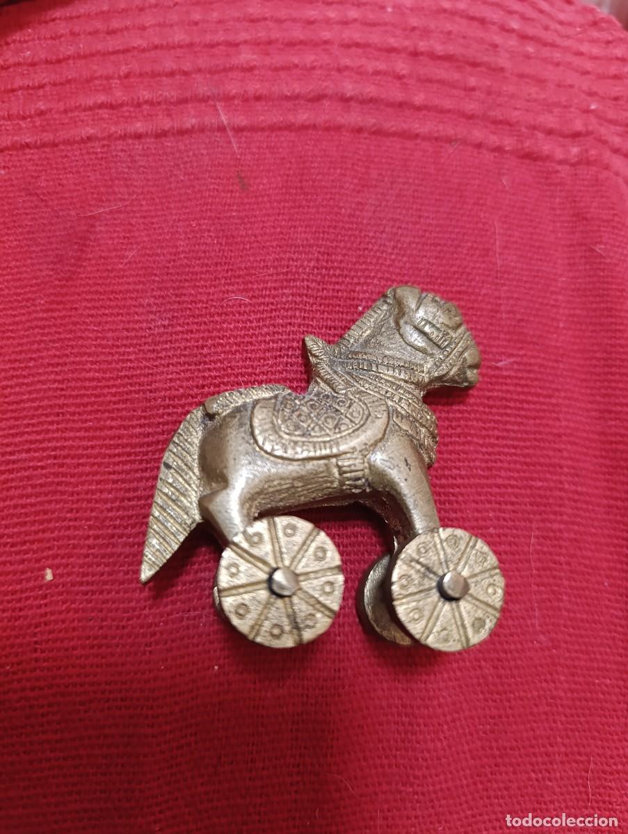Arte: Caballito antiguo de bronce - Foto 1