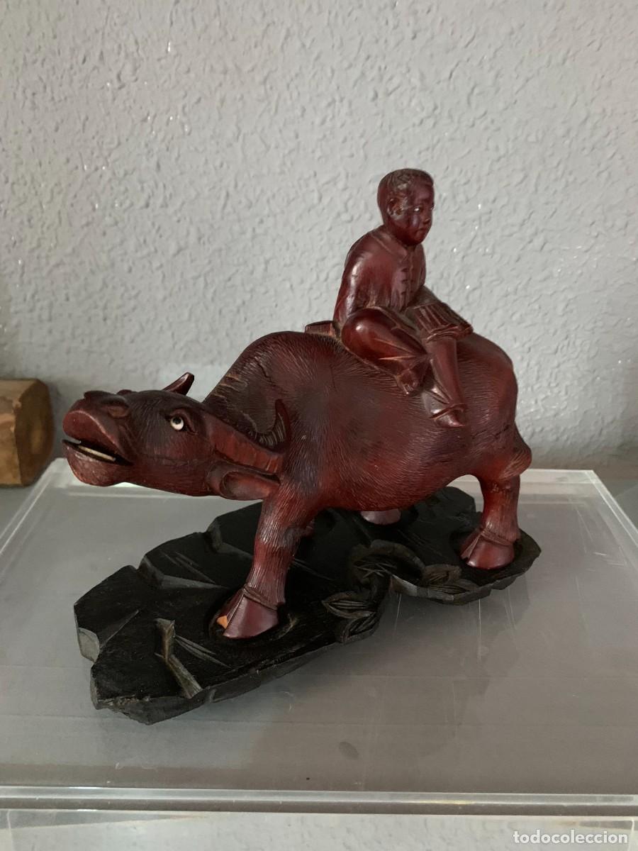 Arte: buey tallado con ni&ntilde;o y base - Foto 1
