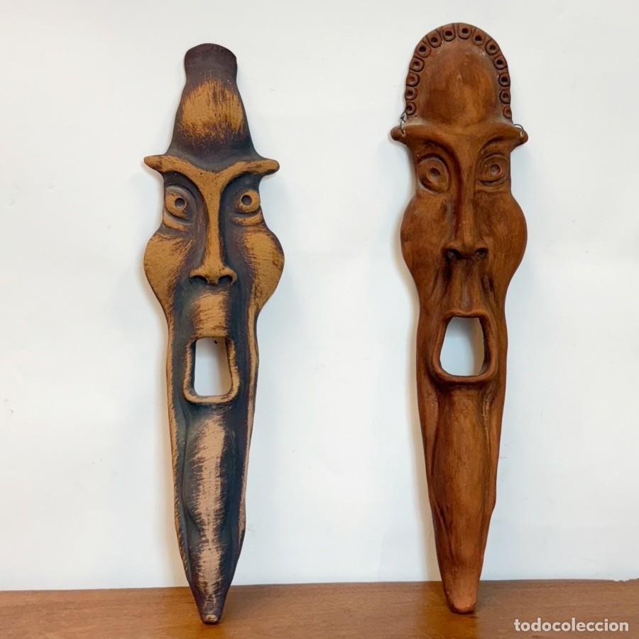 Arte: Pareja de Mascaras de Barro - Foto 1