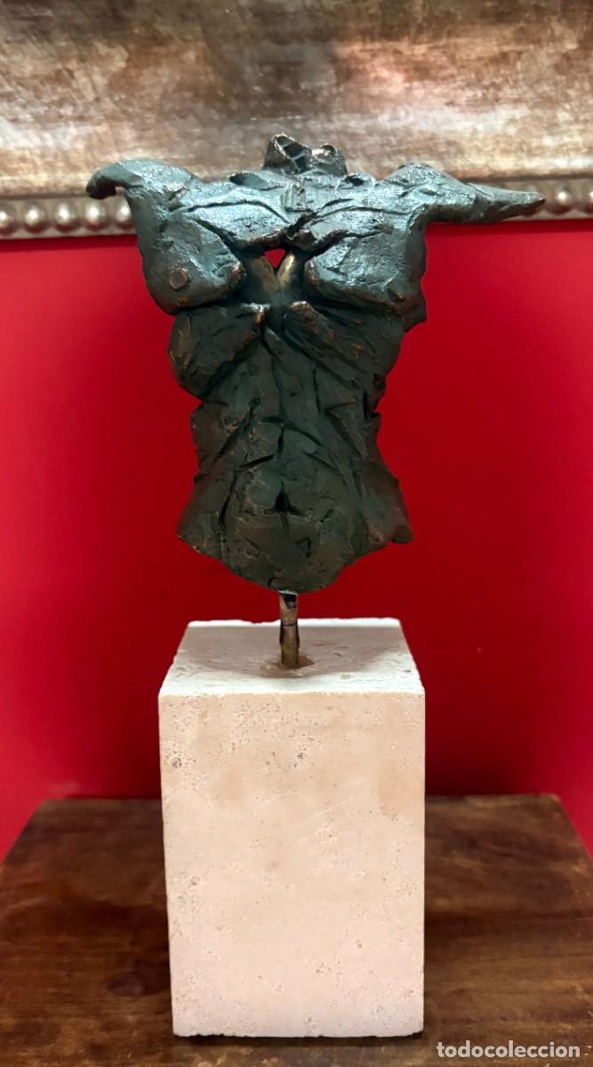 Arte: Torso en bronce de Andres Coello - Foto 1