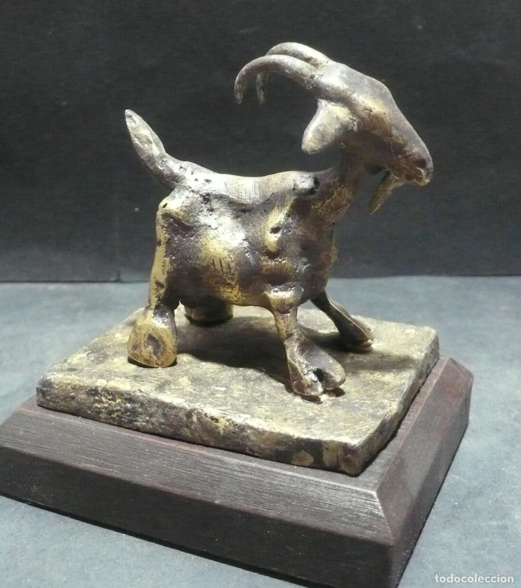Arte: PEQUE&Ntilde;A CABRA EN BRONCE - Foto 1