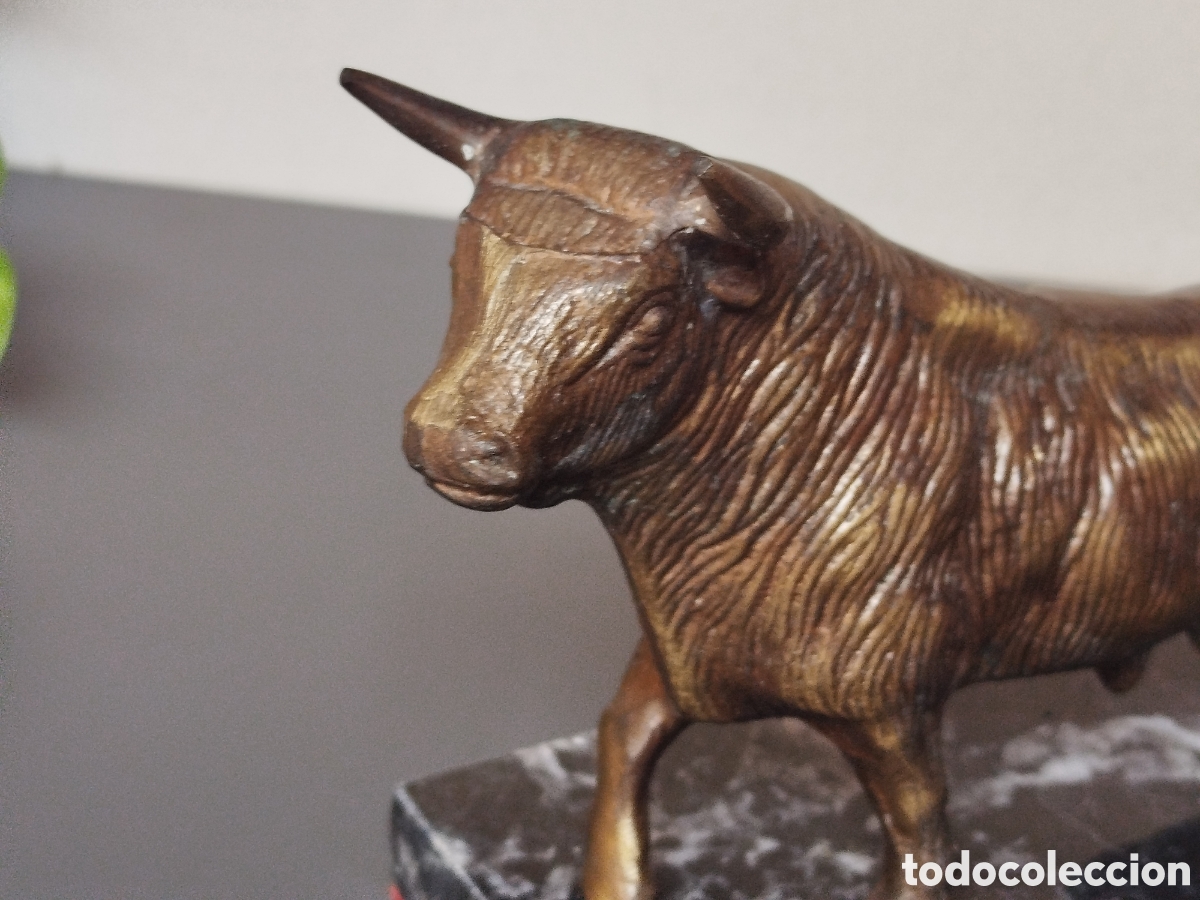 Arte: Figura toro de bronce - Foto 3