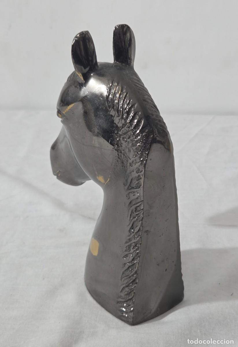 Arte: Cabeza de caballo en bronce - Foto 5