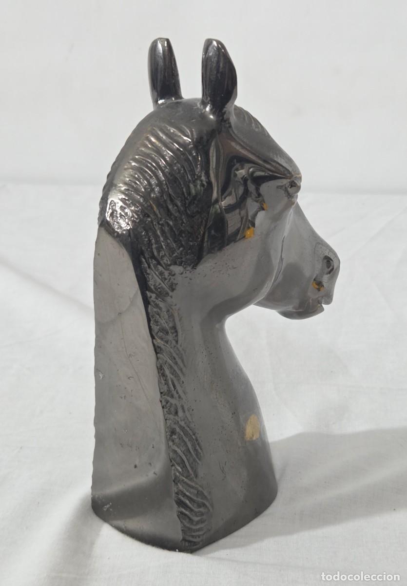 Arte: Cabeza de caballo en bronce - Foto 7