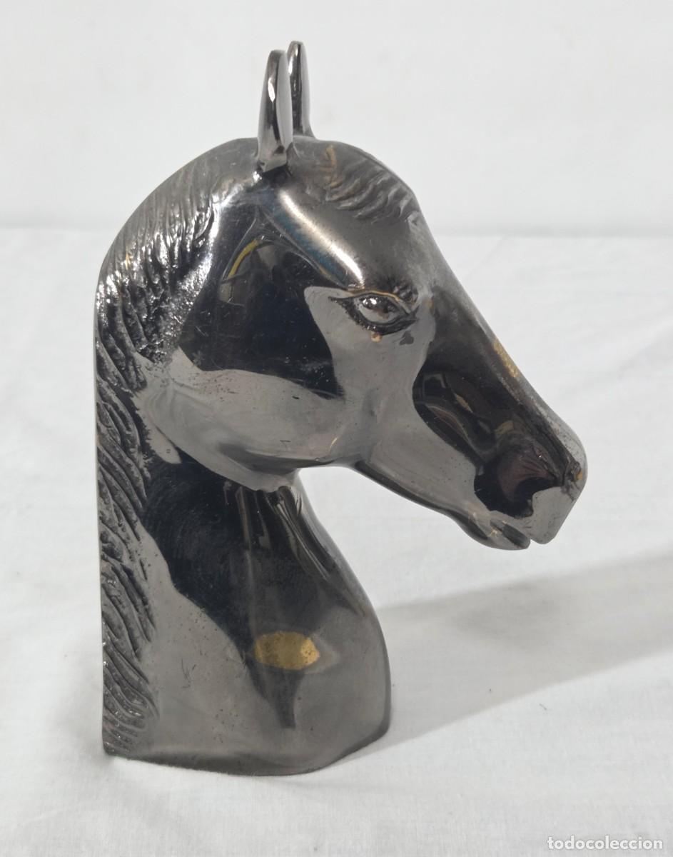 Arte: Cabeza de caballo en bronce - Foto 8