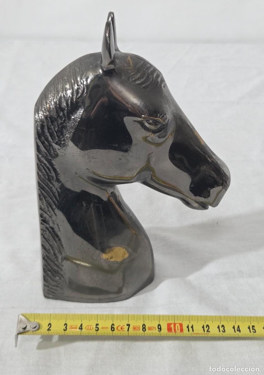 Arte: Cabeza de caballo en bronce - Foto 14