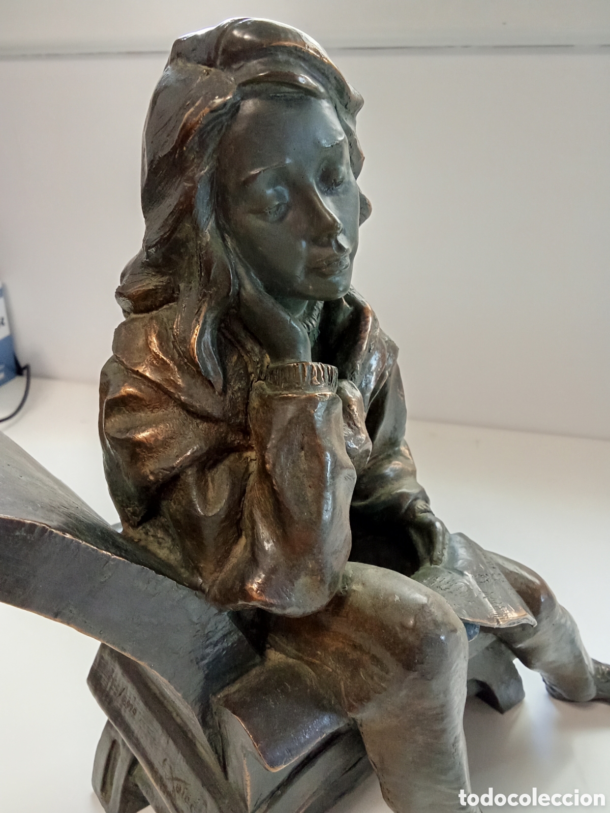 Arte: Estatuilla A la B&uacute;squeda de E. Xaloc - Foto 3