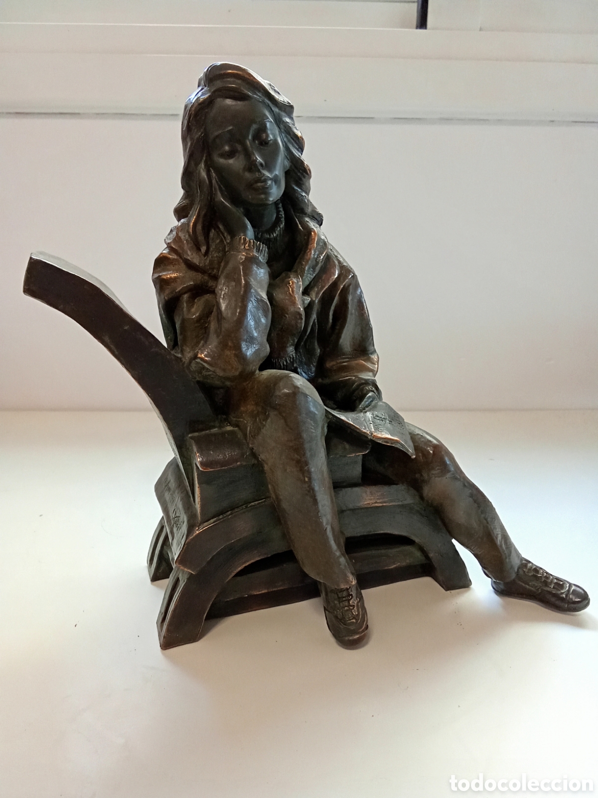 Arte: Estatuilla A la B&uacute;squeda de E. Xaloc - Foto 8
