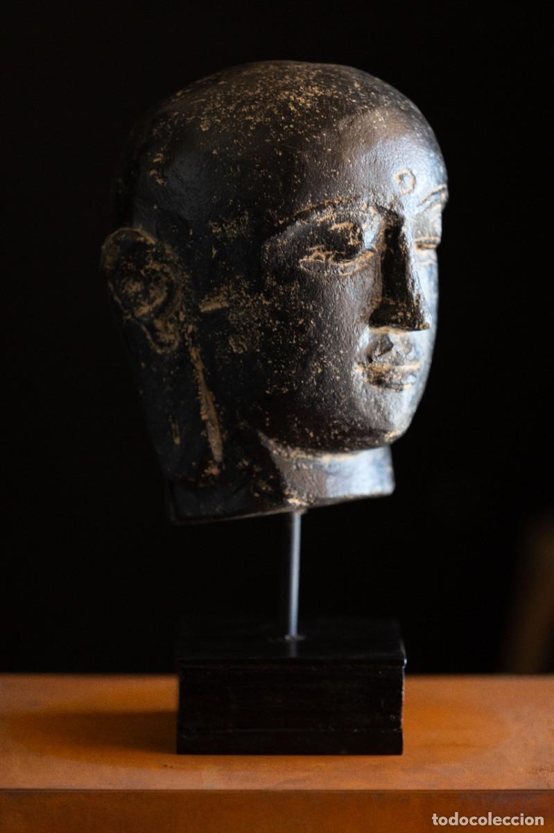 Arte: Cabeza Buda tallada en Piedra de Java. - Foto 2