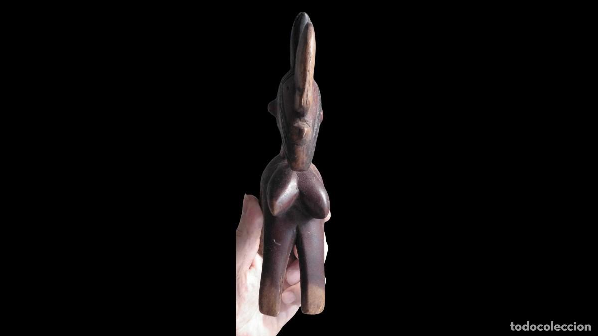 Arte: Escultura Antigua Caballo Teta, Tallada a Mano en Madera (Poder y Logro)