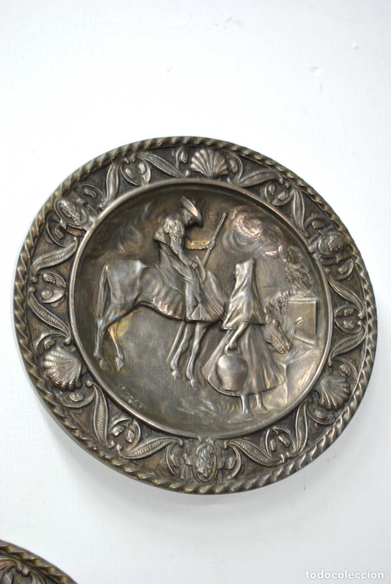 Arte: PAREJA DE PLATOS DE BRONCE MACIZO - Foto 3