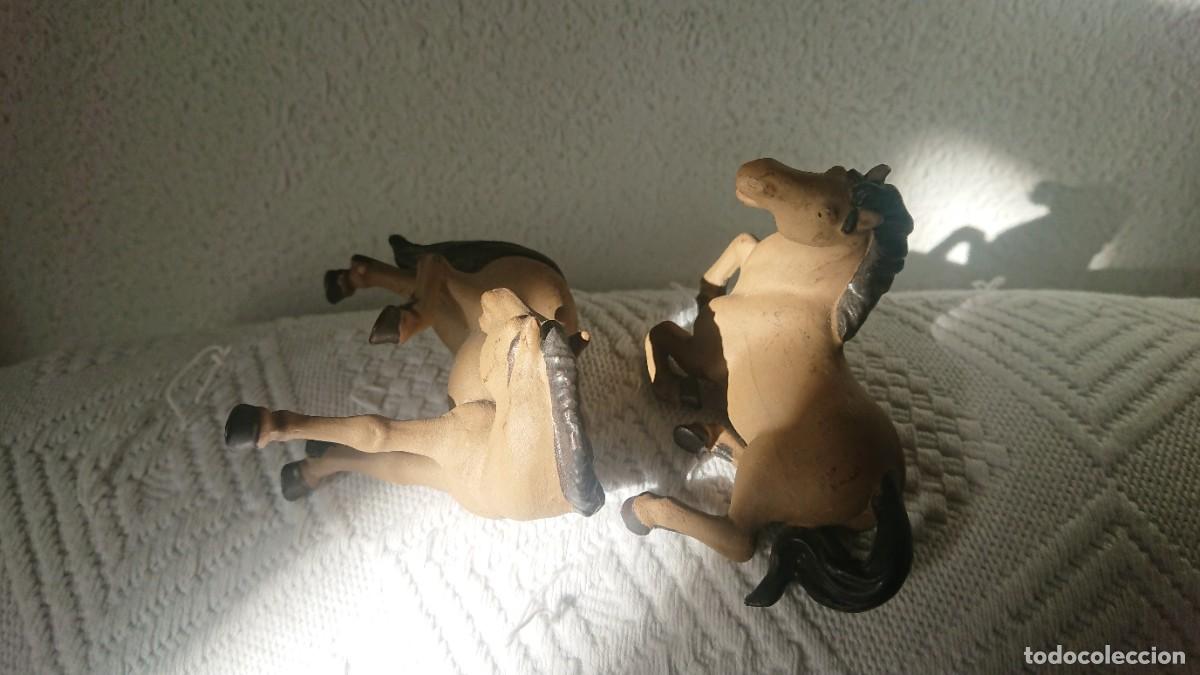 Arte: Dos caballos de terracota - Foto 1