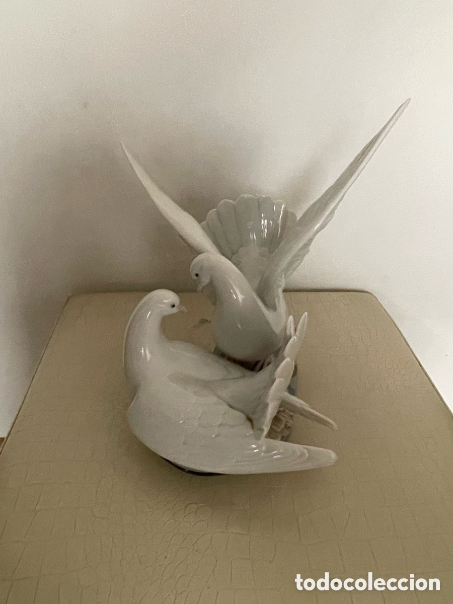 Arte: Lladr&oacute; Pareja de palomas - Foto 1