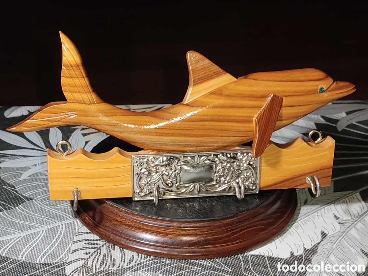 Arte: Percha o perchero Delf&iacute;n de madera tallada. - Foto 1