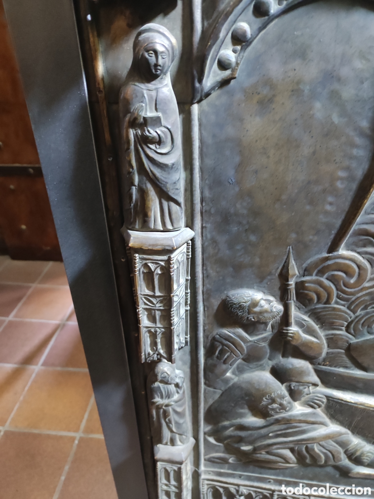 Arte: Resurrecci&oacute;n de Cristo repujado - Foto 9