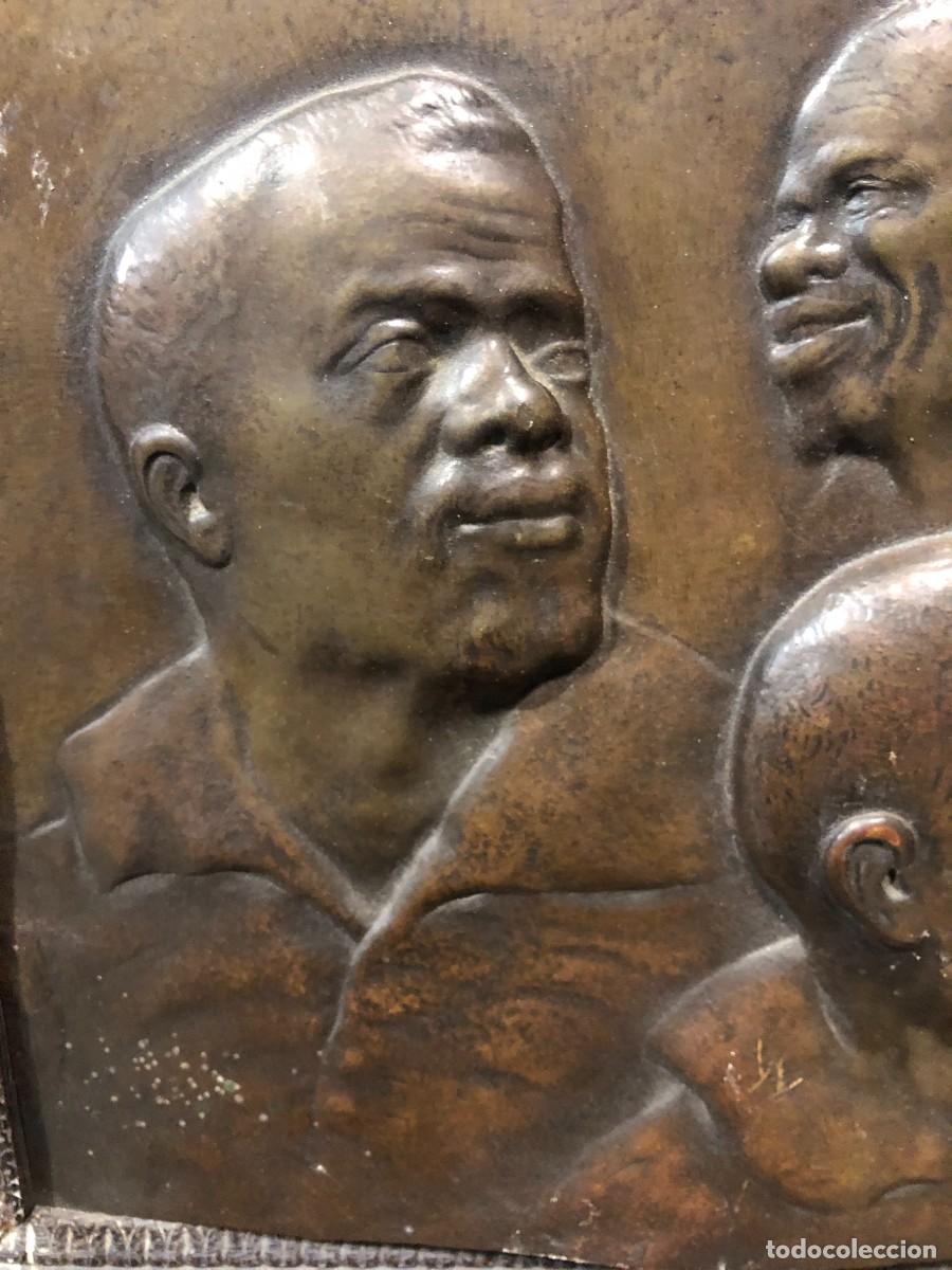 Arte: INTERESANTE RELIEVE EN BRONCE - Foto 3