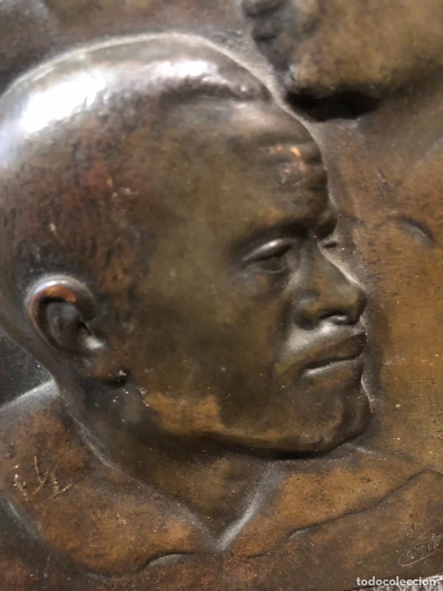 Arte: INTERESANTE RELIEVE EN BRONCE - Foto 6